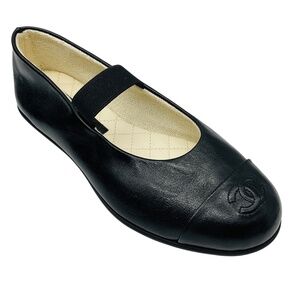 CHANEL BLACK LAMBSKIN CAP TOE CC MARY JANE FLATS